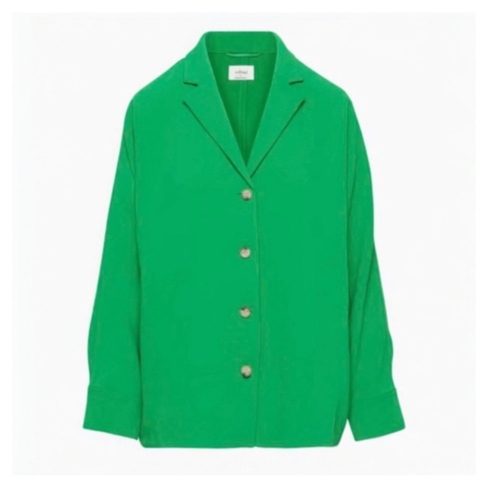 WILFRED • Freeform Shirt in Gloss Green